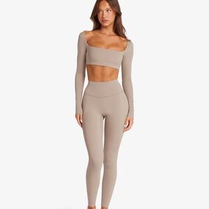 2 Piece Set Crop Shop Boutique Almond XS Excellent Condition